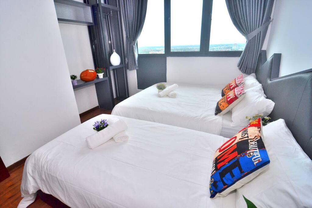 Lovely Vivamall City View With 2 Card Lv12 Kuching Exterior photo