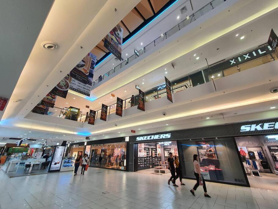 Lovely Vivamall City View With 2 Card Lv12 Kuching Exterior photo